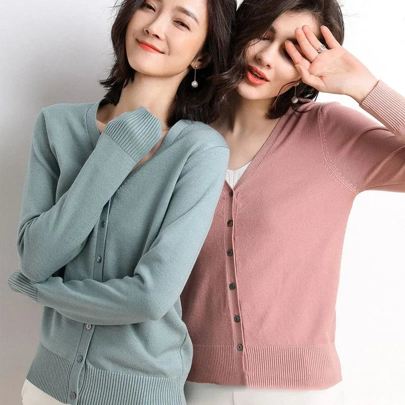 Women's V-Neck Knitted Cardigan